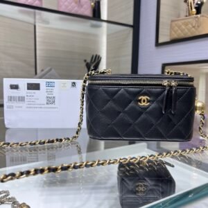 Chanel Vanity Black Gold
