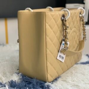 Alternative view of Chanel Tote Bag Beige Silver
