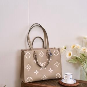 Louis Vuitton OnTheGo MM Beige