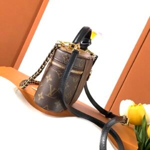 Alternative view of Louis Vuitton Vanity Bag
