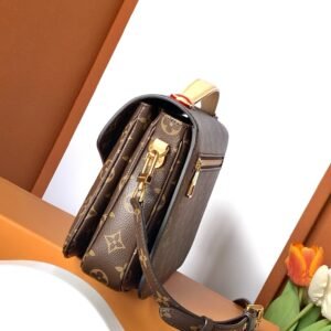 Alternative view of Louis Vuitton Pochette Metis