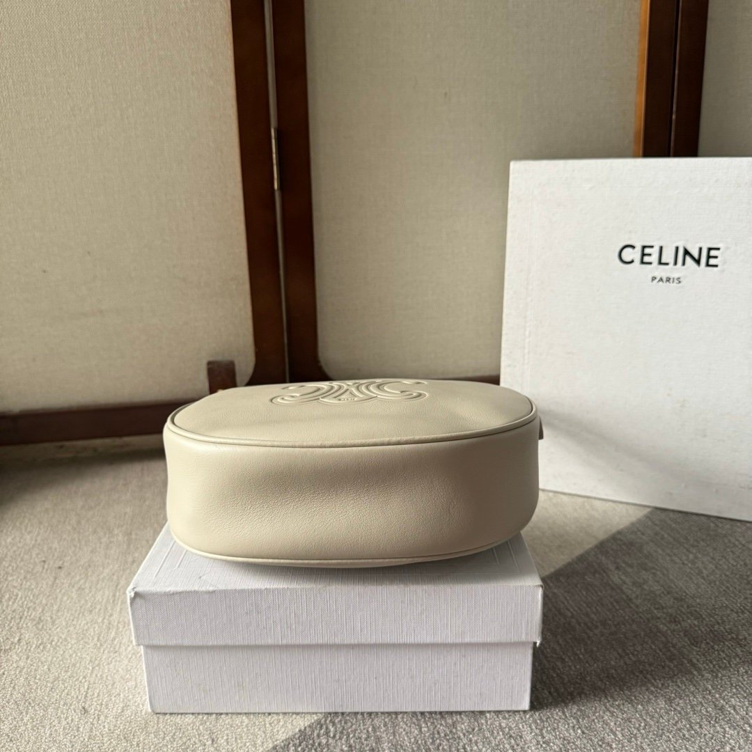 Celine Small Heloise Bag Cream - Afbeelding 4