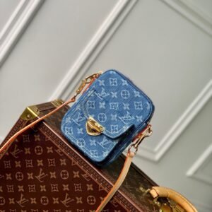 Louis Vuitton Denim Blue Pochette