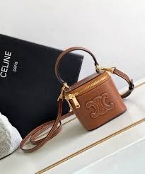 Celine Vanity Case Cuir Triomphe Brown Gold