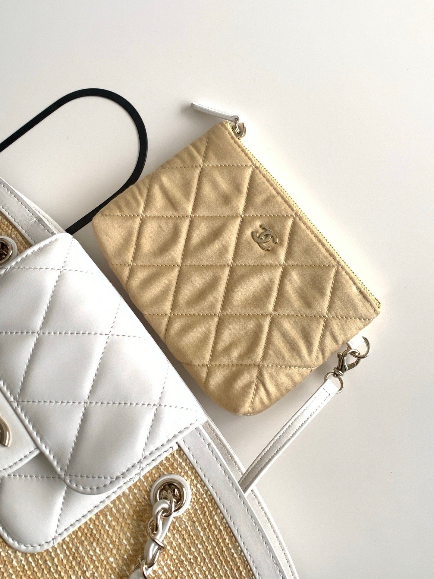 Chanel Braided Small Tote Bag in White - Afbeelding 5