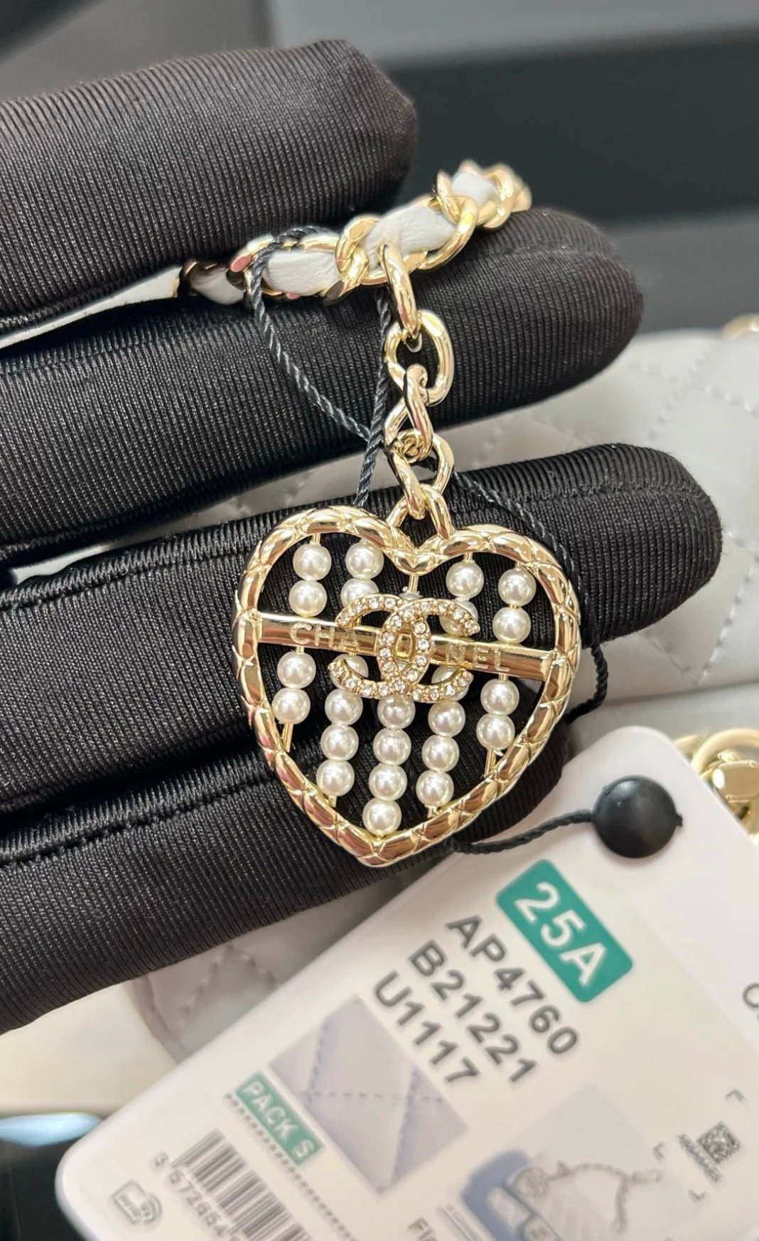 Chanel Mini Flap Charm Bag Grey - Afbeelding 2