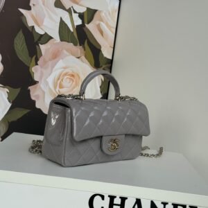 Alternative view of Chanel Flap Bag Light Gray Glossy
