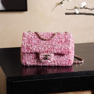 Chanel Flap Bag Sequined Tweed in Pink Gold
