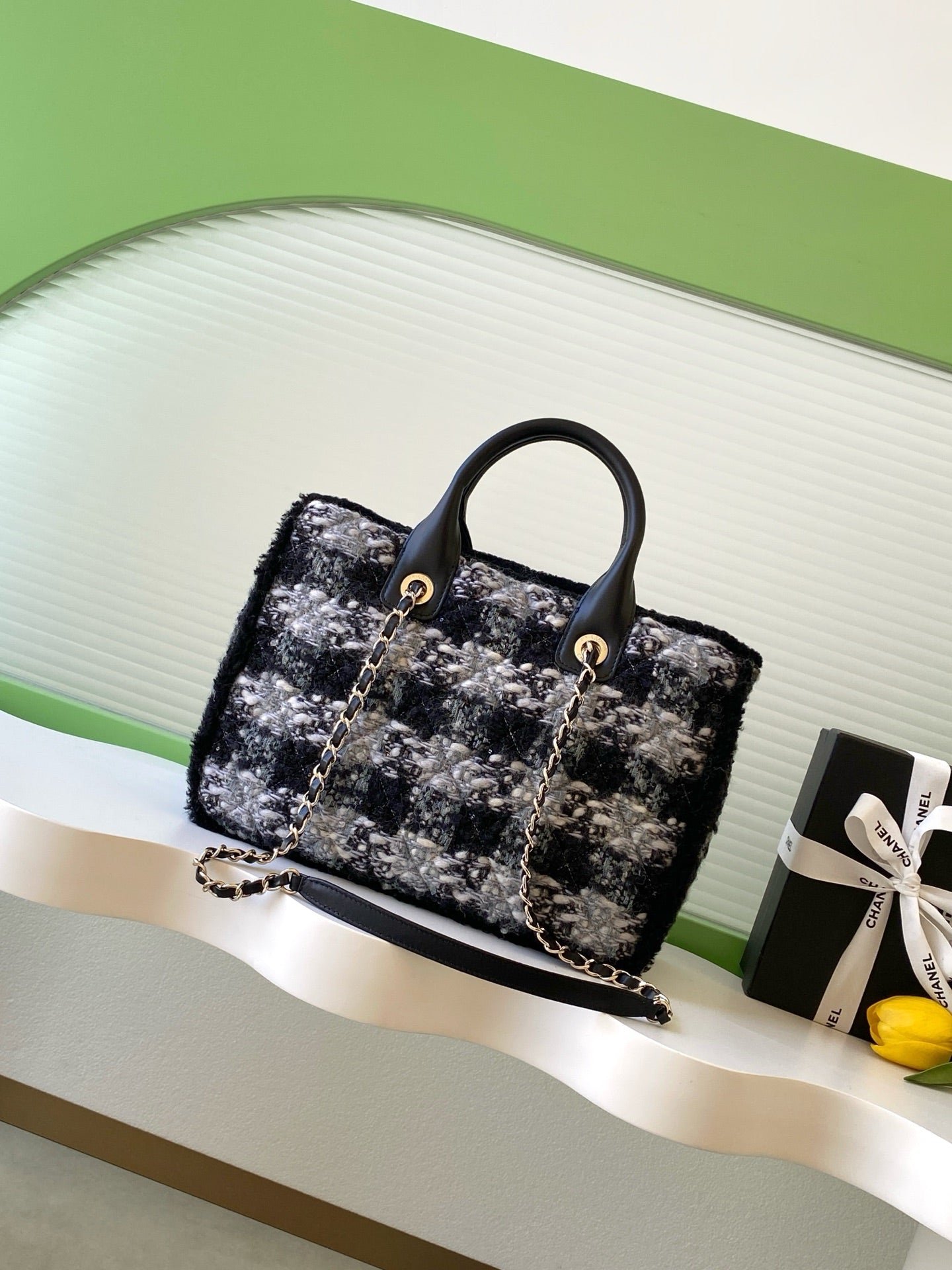 Chanel Shopping Bag Grey Black Tweed - Afbeelding 2