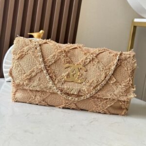 Chanel Flap Crochet Bag in Beige Gold