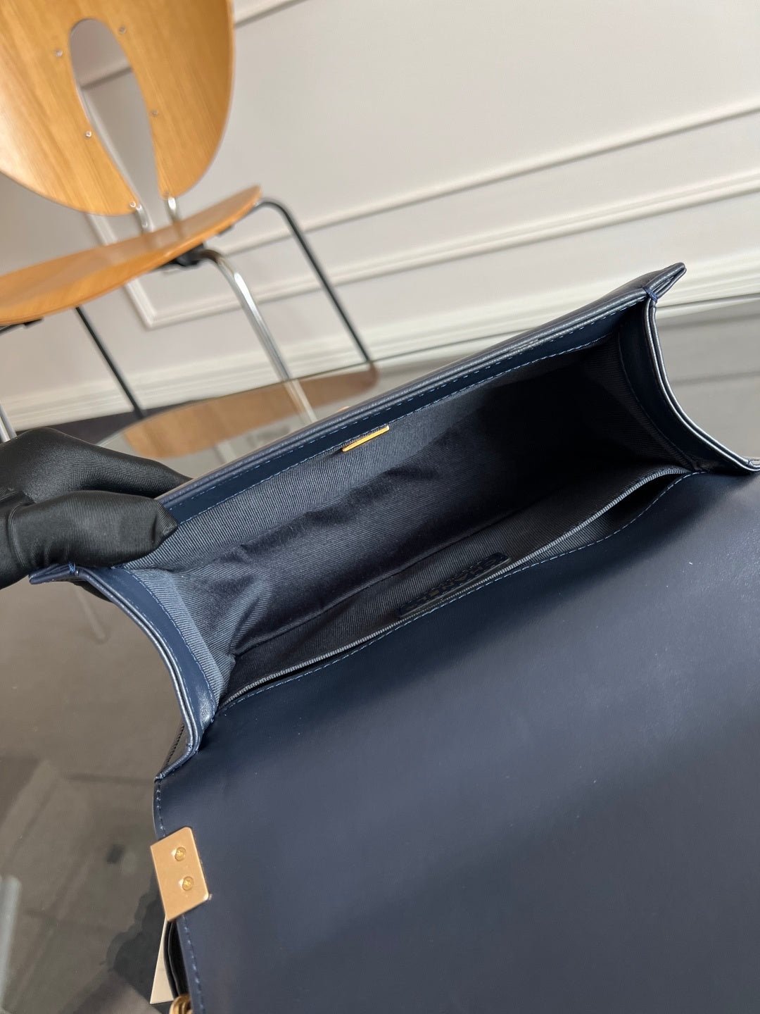 Chanel Boy Bag Dark Navy Blue Gold - Afbeelding 4