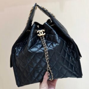 Chanel 25 Black Gold in Medium