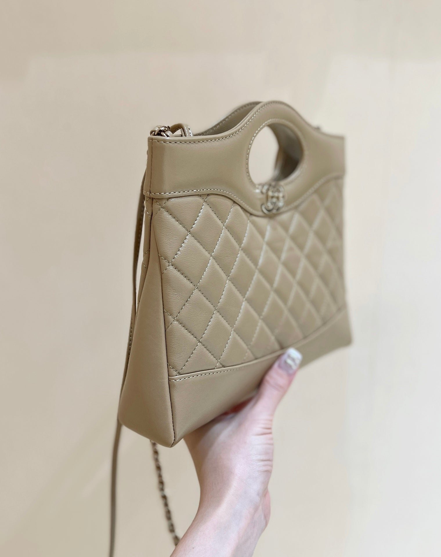 Chanel 31 Suede Bag Beige Gold - Afbeelding 4