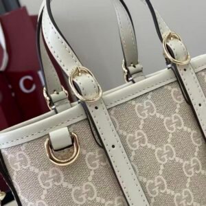 Alternative view of Gucci Emblem Mini Bag in Cream Gold