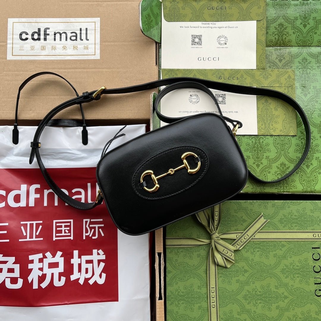 Gucci Horsebit 1955 Bag 20 in Black and Gold