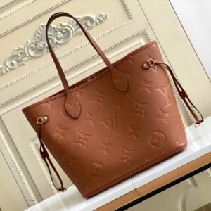 Louis Vuitton Neverfull in Brown