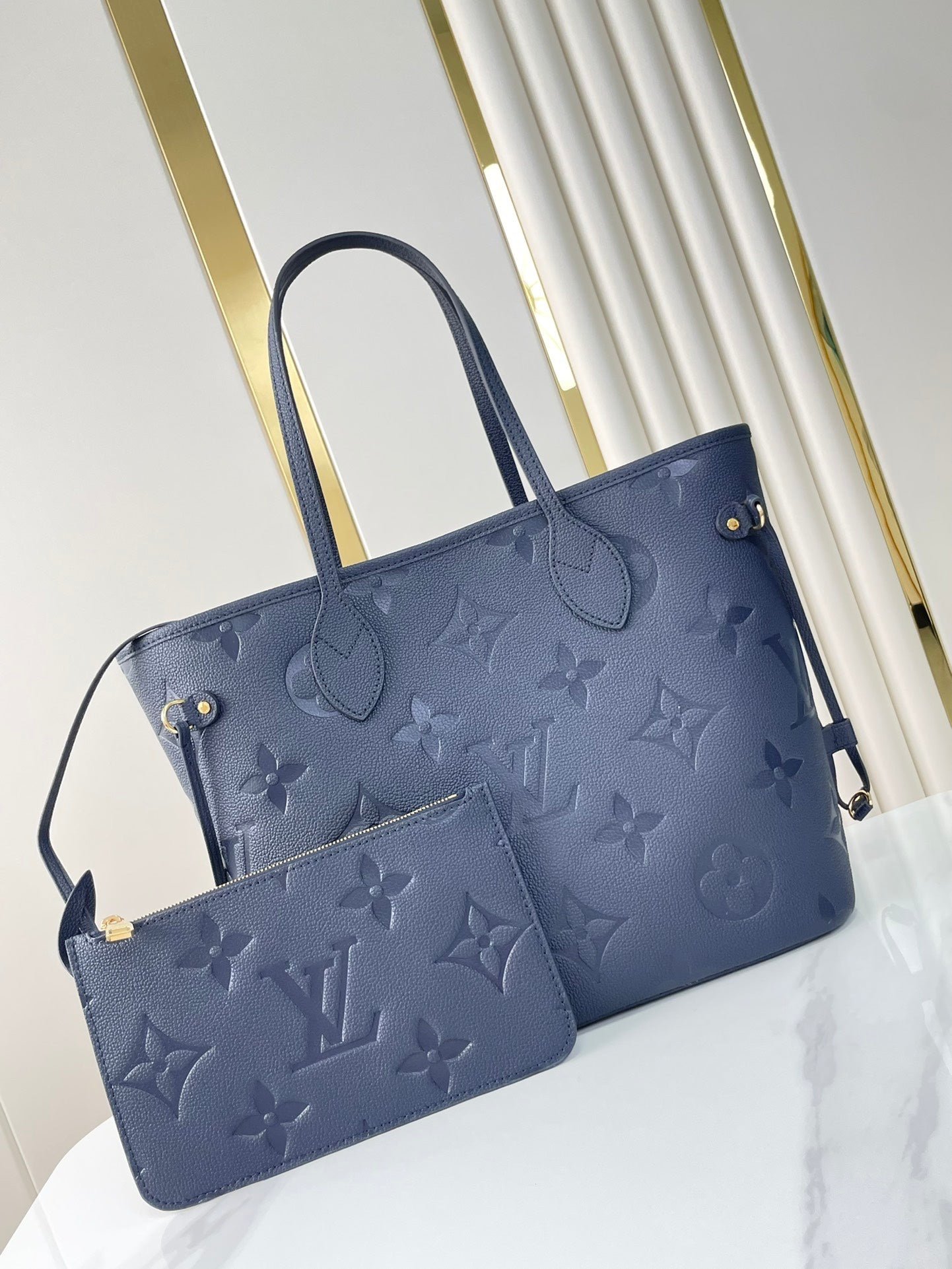 Louis Vuitton Neverfull in Navy - Afbeelding 5