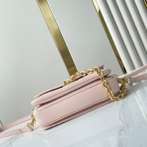 Alternative view of Louis Vuitton Pochette Metis East West