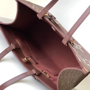 Alternative view of Louis Vuitton OnTheGo MM Cherry