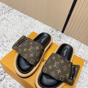 Louis Vuitton Slide Sandals in Brown