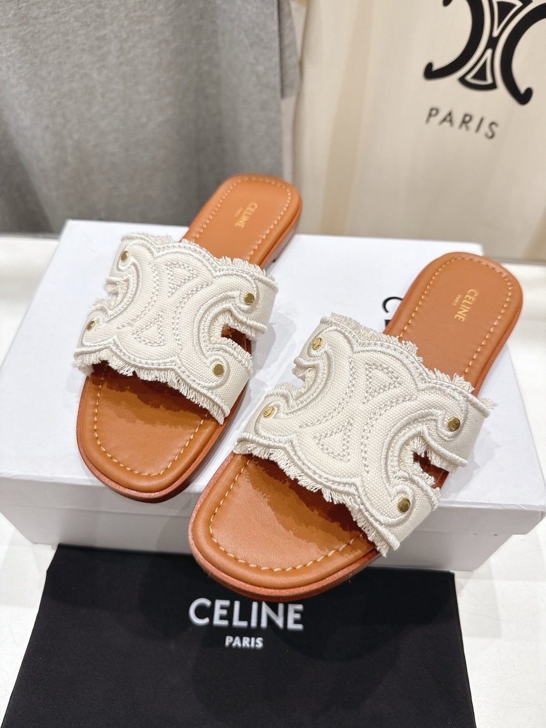 Celine Marina Slide Sandals in Beige Canvas - Afbeelding 5