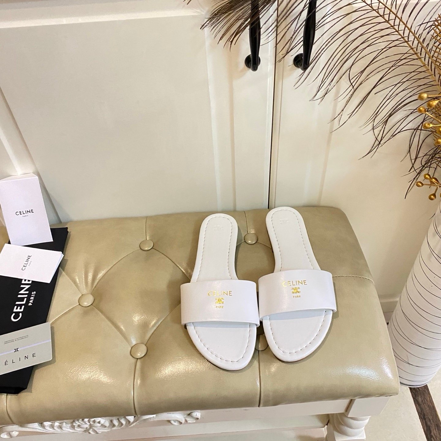Celine Coast Sandals in White Gold - Afbeelding 3
