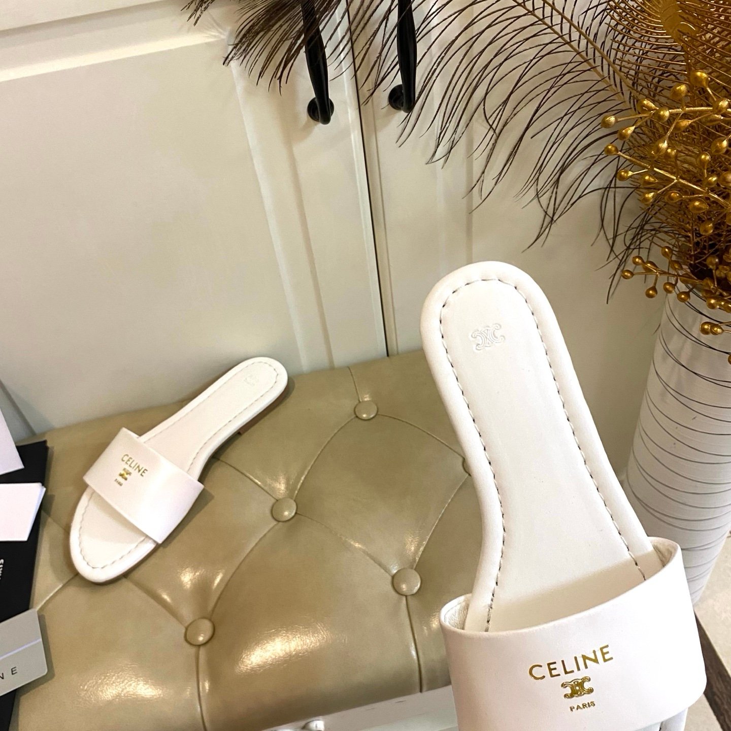 Celine Coast Sandals in White Gold - Afbeelding 6