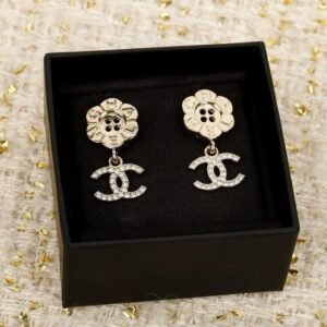 Chanel Earrings in Crystal Gold
