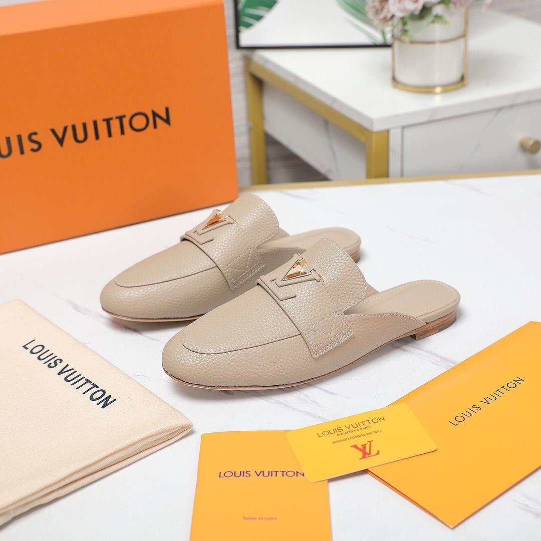 Louis Vuitton Loafers in Nude - Afbeelding 3
