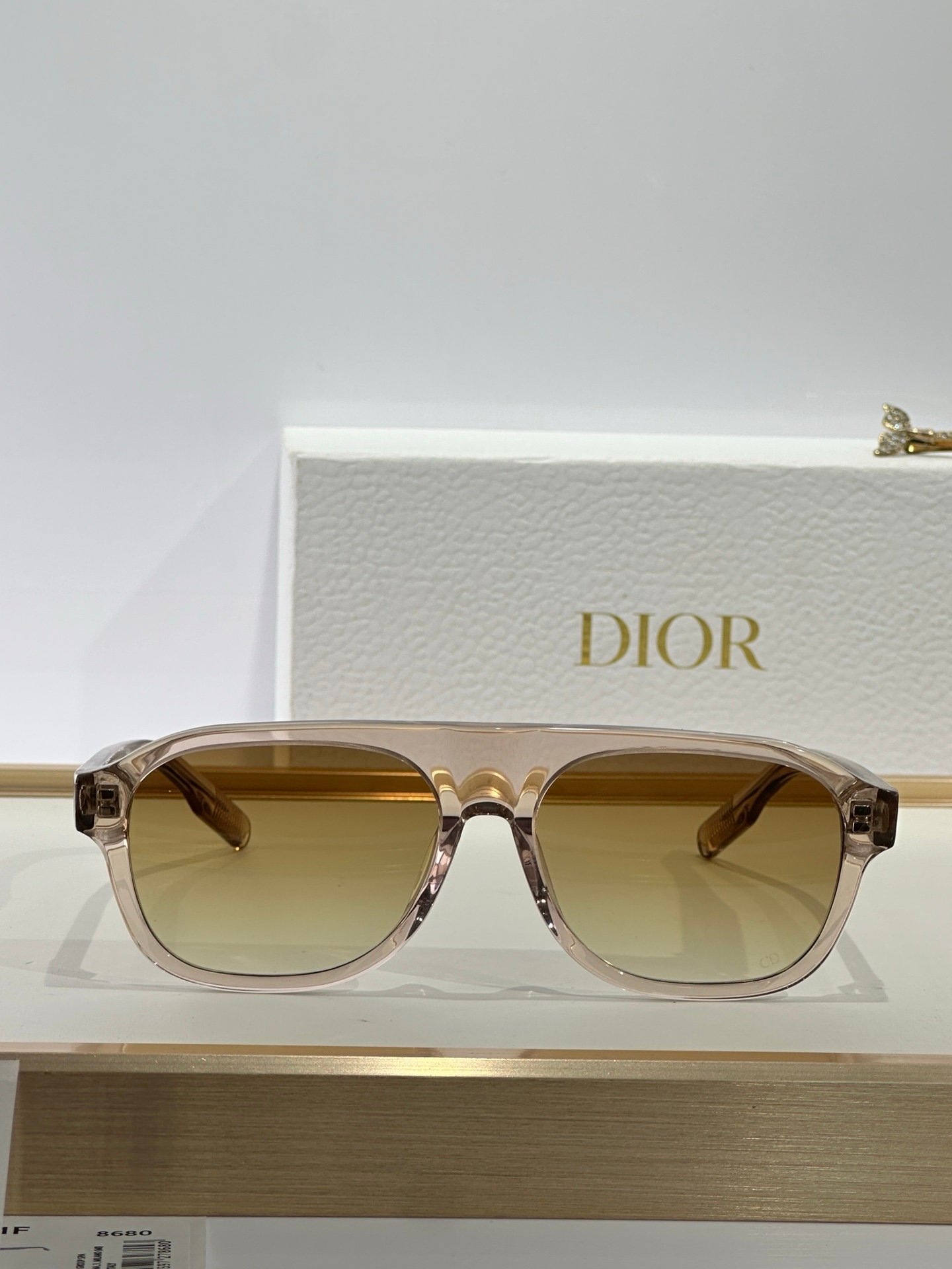 Dior Sunglasses in Transparant - Afbeelding 3