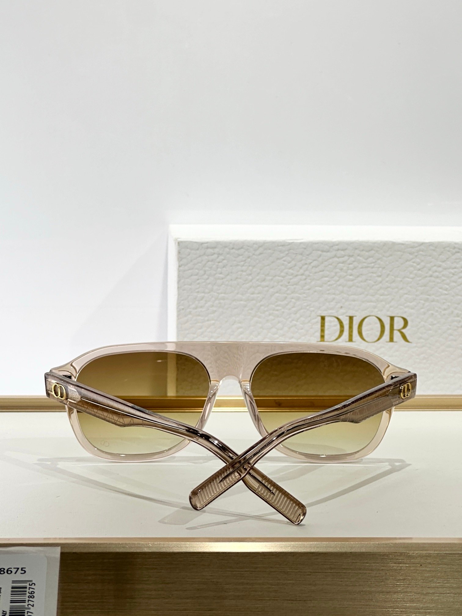 Dior Sunglasses in Transparant - Afbeelding 4