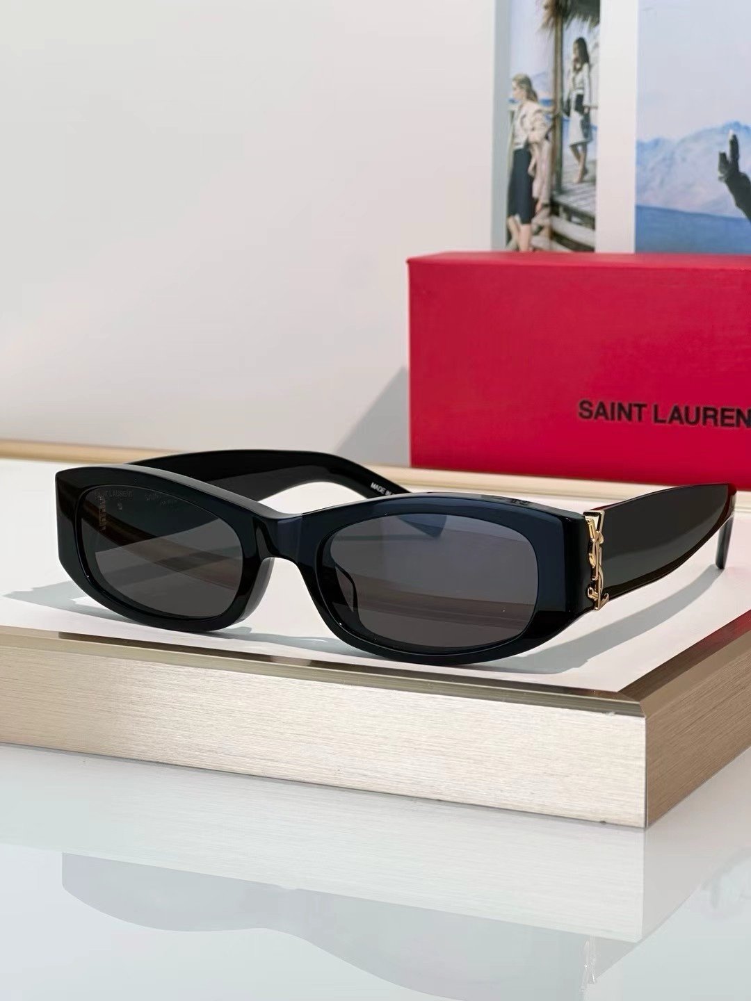 YSL Sunglasses in Black Gold - Afbeelding 2