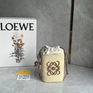 Loewe Square Pocket Bag in Beige Raffia