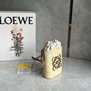 Alternative view of Loewe Square Pocket Bag in Beige Raffia