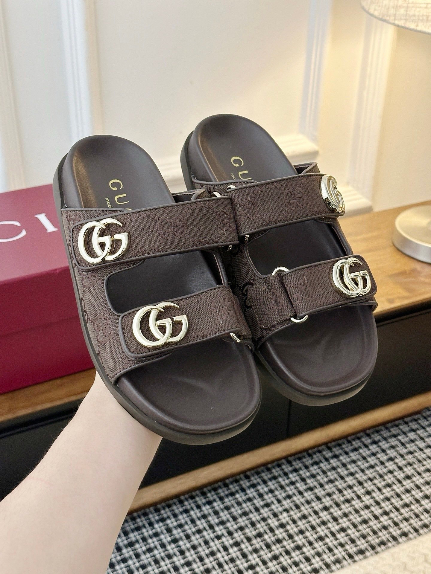 Gucci Sandal Double G in Dark Brown - Afbeelding 2