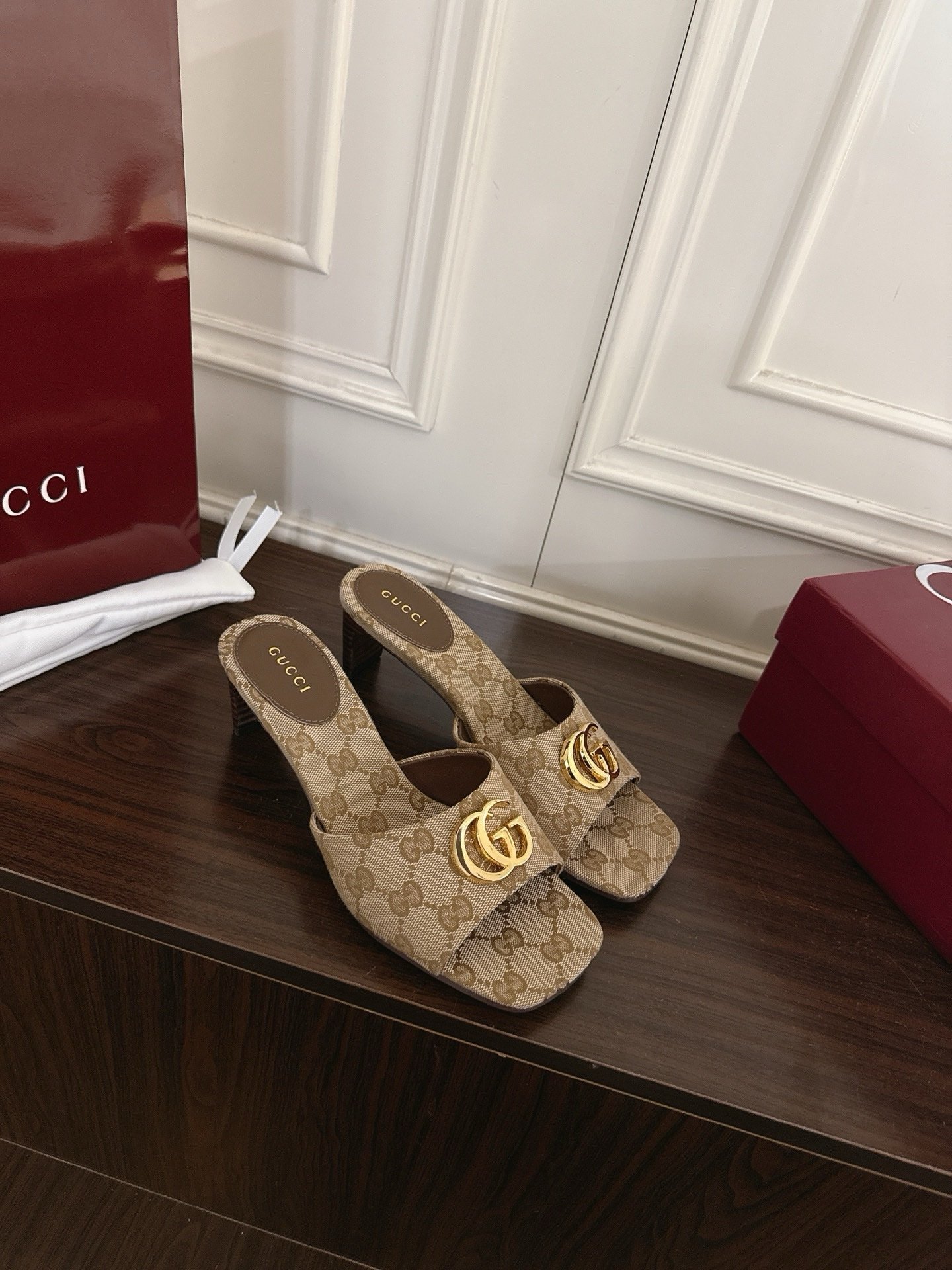 Gucci Slide Sandal in Brown