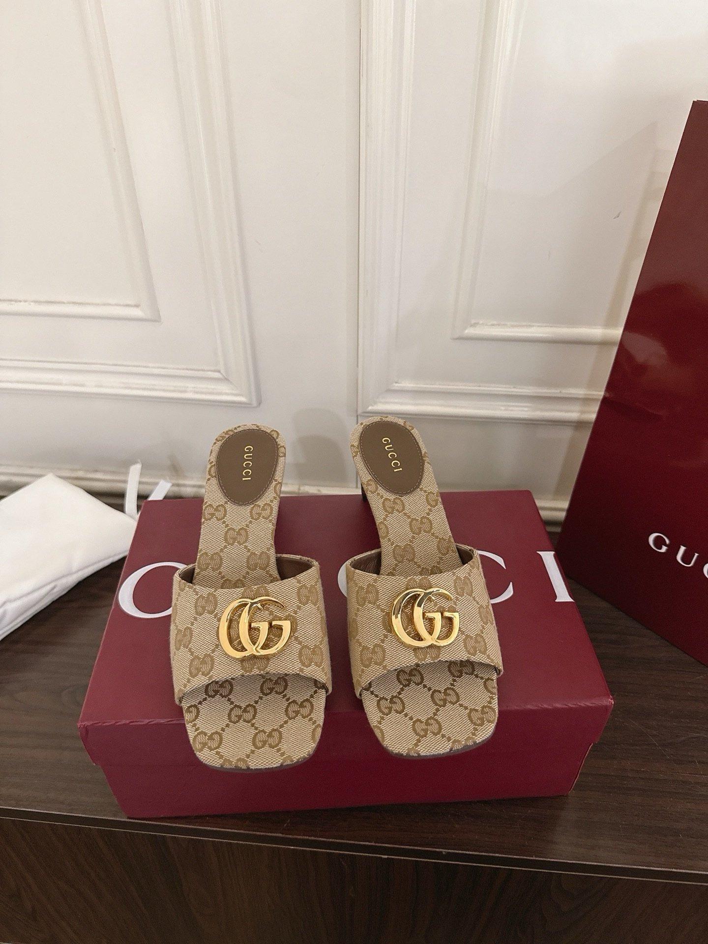 Gucci Slide Sandal in Brown - Afbeelding 4