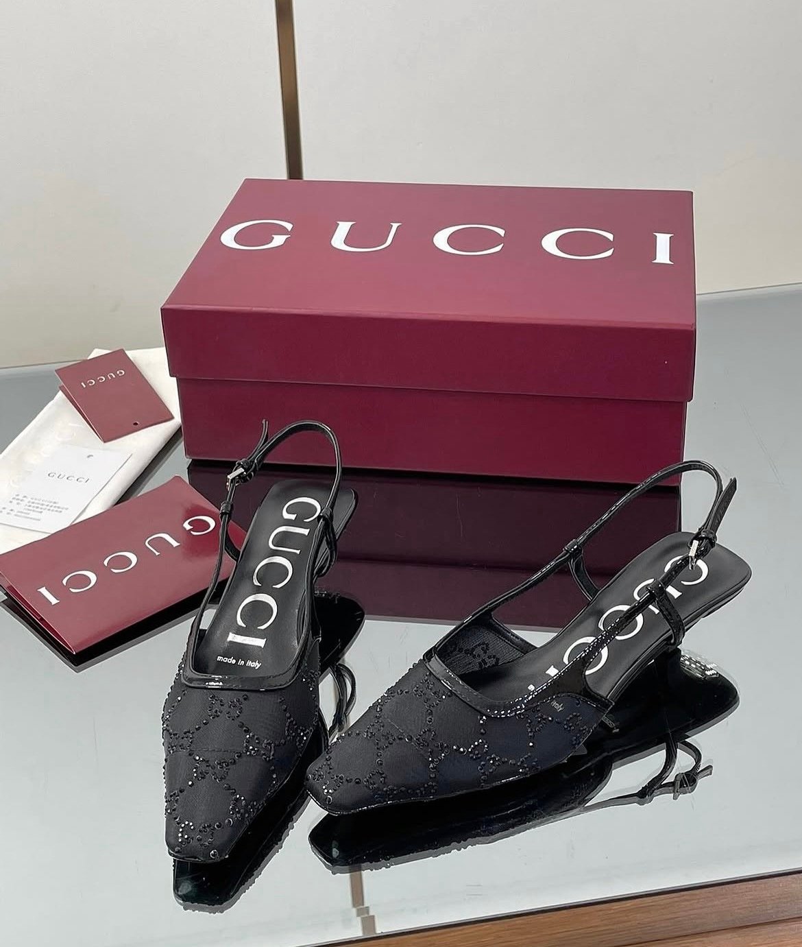 Gucci Crystal Slingback Pumps in Black - Afbeelding 2