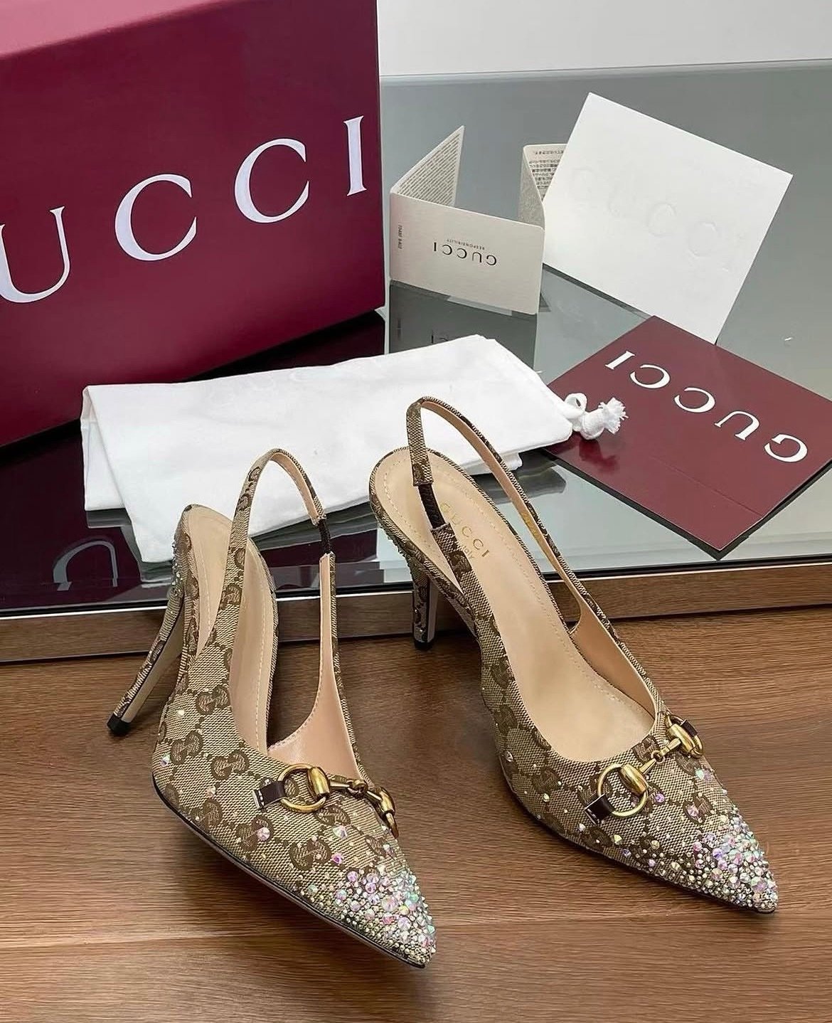 Gucci Crystal Slingback Pumps in Brown - Afbeelding 2