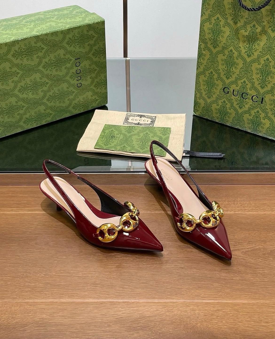 Gucci Slingback Pumps in Red Gold