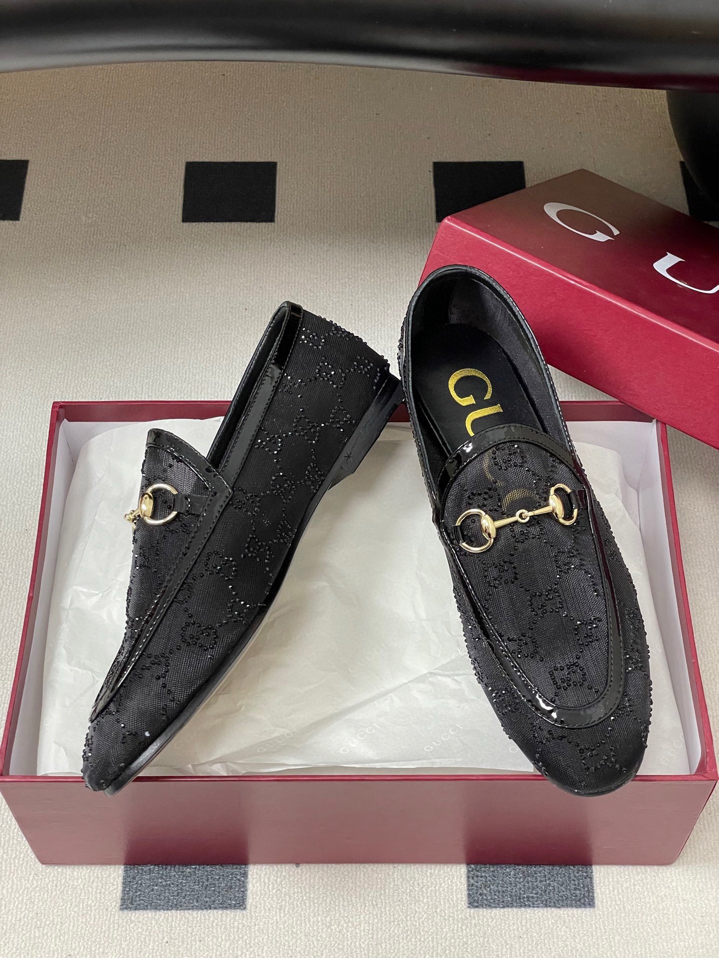 Gucci Crystal Jordaan Loafers in Black - Afbeelding 4