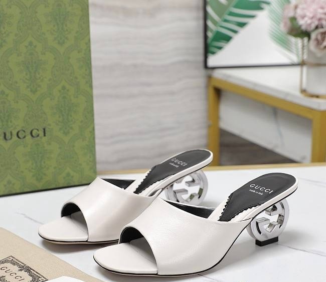 Gucci Interlocking G Heels in White