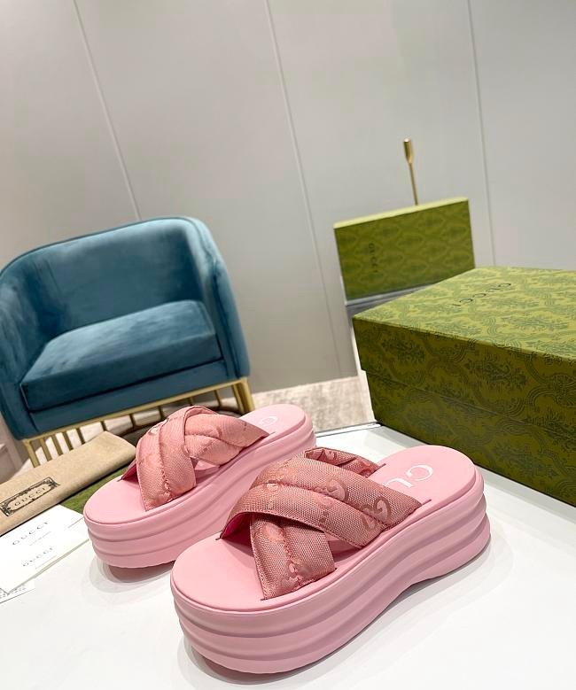 Gucci Platform Slide Sandals in Pink - Afbeelding 5