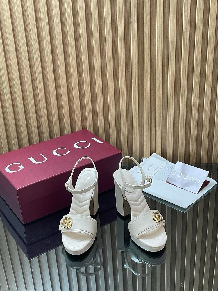 Gucci GG Sandals in White - Afbeelding 3