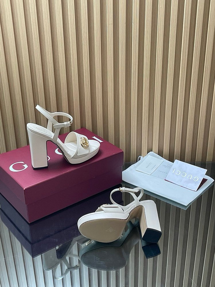 Gucci GG Sandals in White - Afbeelding 9