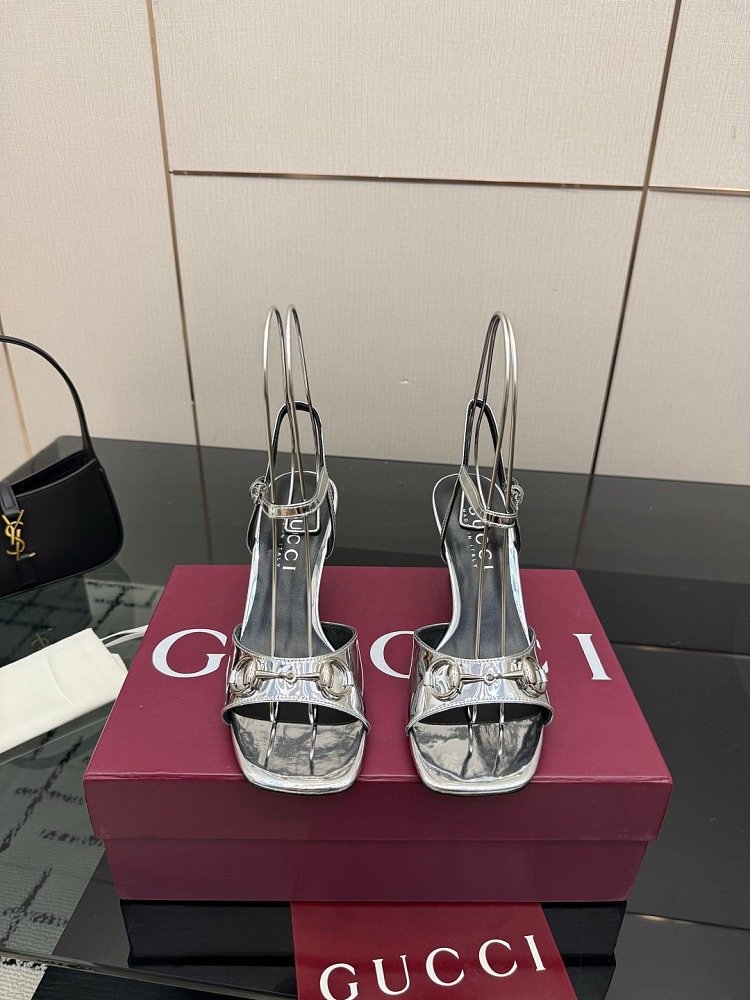 Gucci Signora Sandals in Silver