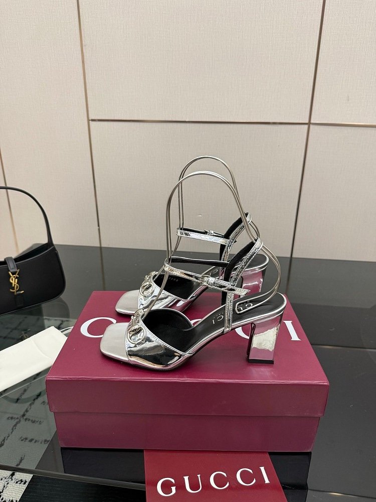Gucci Signora Sandals in Silver - Afbeelding 2
