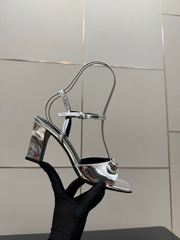 Gucci Signora Sandals in Silver - Afbeelding 8