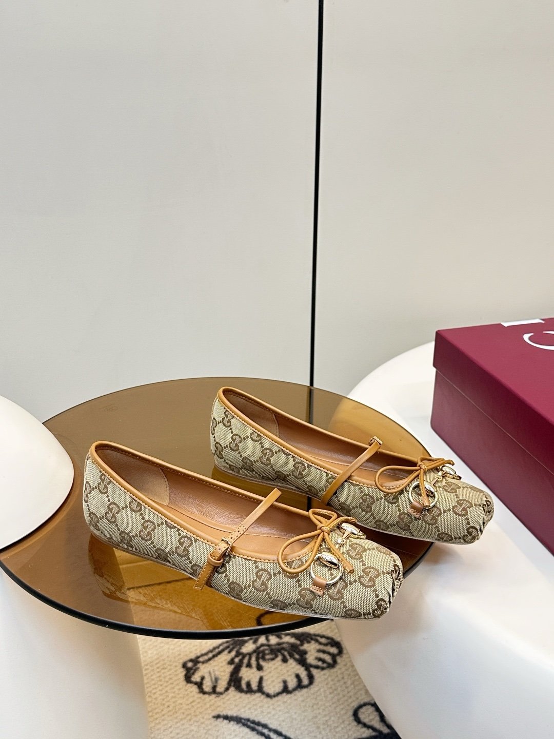 Gucci Ballerinas in Brown Camel - Afbeelding 2