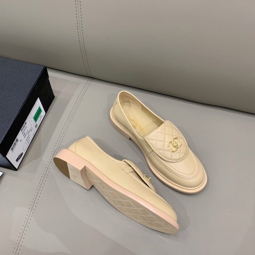 Chanel Loafers in Beige - Afbeelding 4